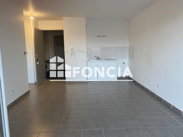 Location Appartement 2 pièces 38.5 m² - 60 AVENUE VICTOR HUGO Cambrai 59400