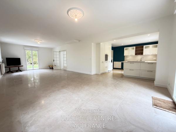 Maison à vendre 12 pièces 7 chambres TIERCE (49)