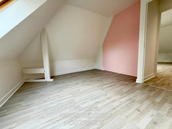 Maison à vendre 12 pièces 7 chambres TIERCE (49)