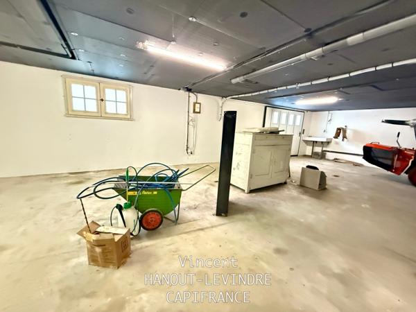 Maison à vendre 12 pièces 7 chambres TIERCE (49)