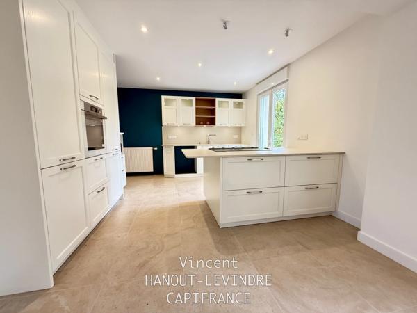 Maison à vendre 12 pièces 7 chambres TIERCE (49)