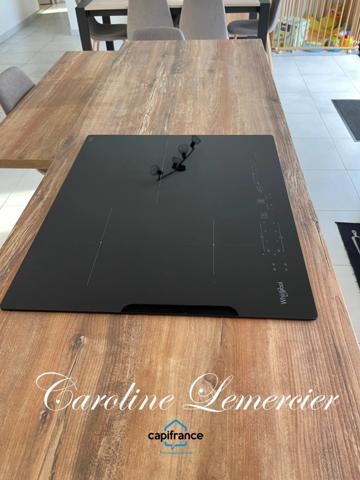 Maison à vendre 4 pièces (72)Maison contemporaine à toit plat 98 m² habitables, 3 chambres, terrain de 700 m², piscine chauffée