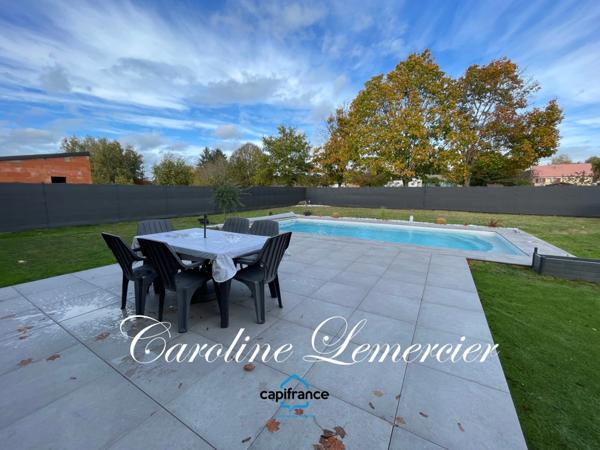 Maison à vendre 4 pièces (72)Maison contemporaine à toit plat 98 m² habitables, 3 chambres, terrain de 700 m², piscine chauffée