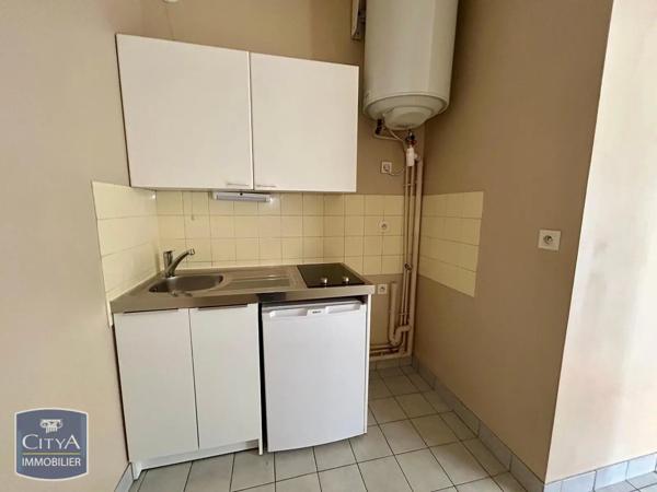Appartement à louer 1 pièce 28.82m² Tours (37000)