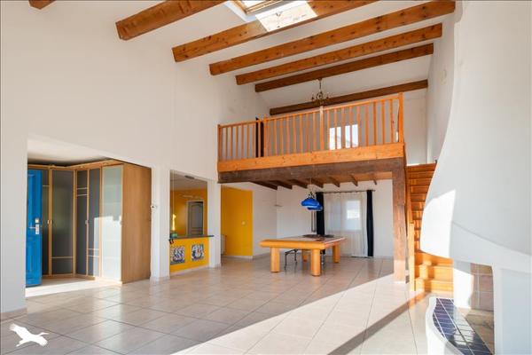 Maison à vendre |  Juvignac |  6 pièces | 183 m²