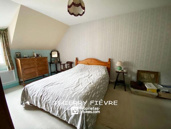 CHOUZÉ SUR LOIRE - 37140 - Maison de 110 m2 ( 2 chambres)  sur 1 terrain de 40 m2 sur les quais de Loire