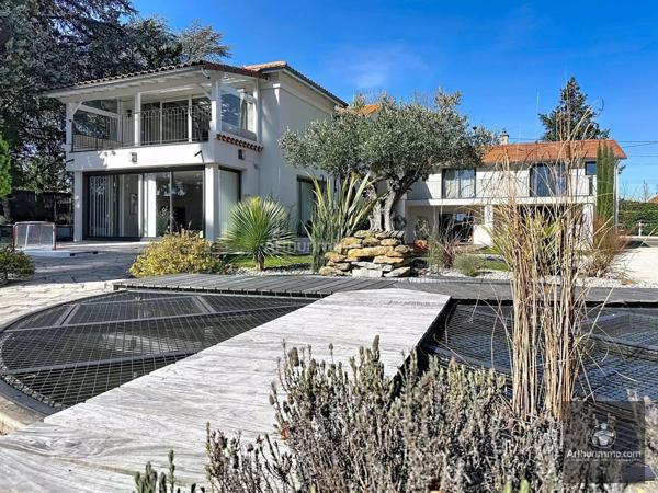 Vente Maison 8 pièces 270 m2 à Riorges