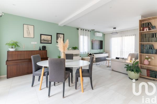 Maison à vendre 6 pièces 135 m² Condé-Sainte-Libiaire