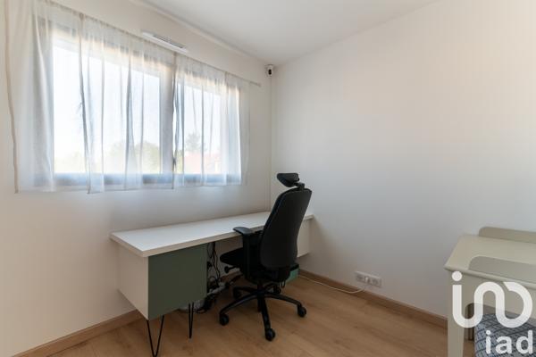 Maison à vendre 6 pièces 135 m² Condé-Sainte-Libiaire