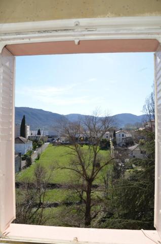 Vente / Appartement T3 à Privas (07000)