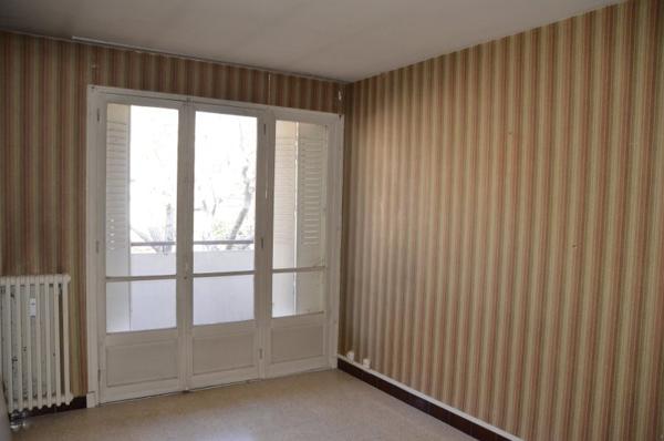 Vente / Appartement T3 à Privas (07000)