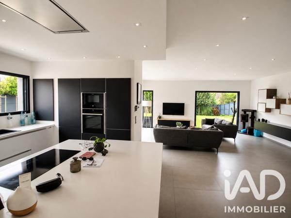 Maison (prestige) à vendre 7 pièces 211 m² Saint-Saulve