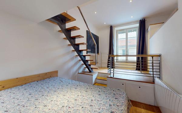 Appartement à vendre    4 pièces • 93,88 m2 Lyon 2