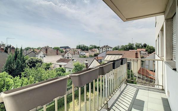 Appartement à louer    1 pièce • 27,06 m2 Maisons-Alfort
