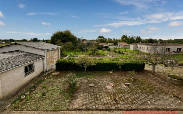 Maison à vendre    4 pièces •  Brens