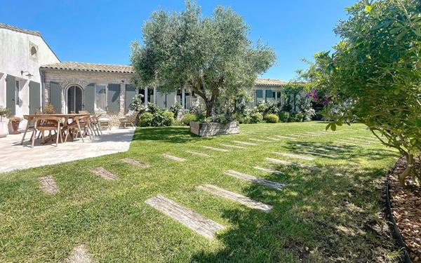 Maison à vendre    6 pièces •  Sainte-Marie-de-Ré