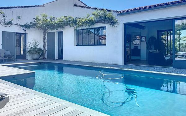 Maison à vendre    6 pièces •  Sainte-Marie-de-Ré