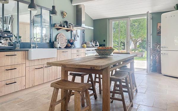 Maison à vendre    6 pièces •  Sainte-Marie-de-Ré