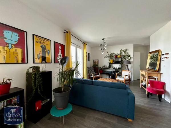 Appartement à louer 2 pièces 59.61m² Lucé (28110)