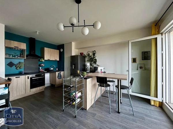 Appartement à louer 2 pièces 59.61m² Lucé (28110)