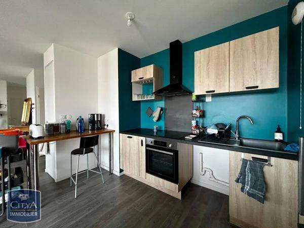 Appartement à louer 2 pièces 59.61m² Lucé (28110)