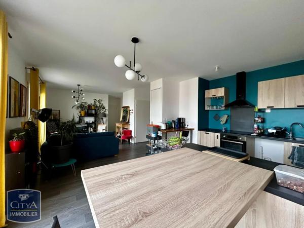 Appartement à louer 2 pièces 59.61m² Lucé (28110)