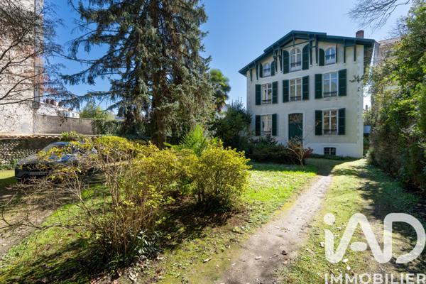 Maison à vendre 12 pièces 317 m² Pau