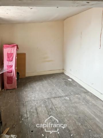 Maison à vendre HURIEL (03) Maison de ville à rénover