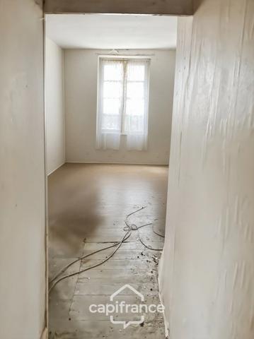 Maison à vendre HURIEL (03) Maison de ville à rénover