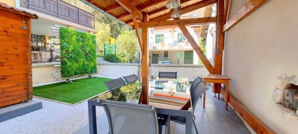 Corbonod (01420) Maison de village