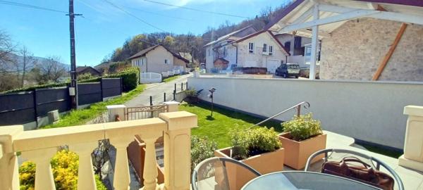 Corbonod (01420) Maison de village