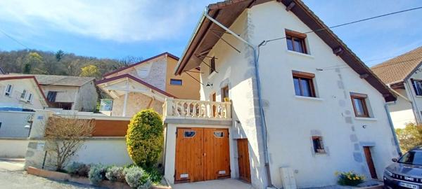 Corbonod (01420) Maison de village