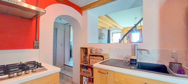 Corbonod (01420) Maison de village