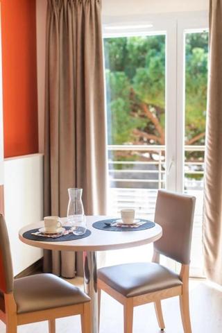 Fréjus centre-appartement RESIDENCE SERVICES à partir de 1125€ /mois charges comprises