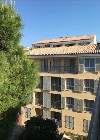 Fréjus centre-appartement RESIDENCE SERVICES à partir de 1125€ /mois charges comprises