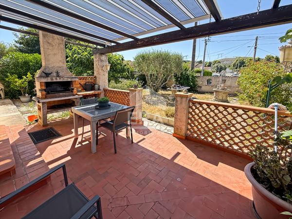 EXCLUSIVITÉ - LES PENNES-MIRABEAU VILLAGE - Maison T3 + Bureau + Garage sur une parcelle de 440 m2