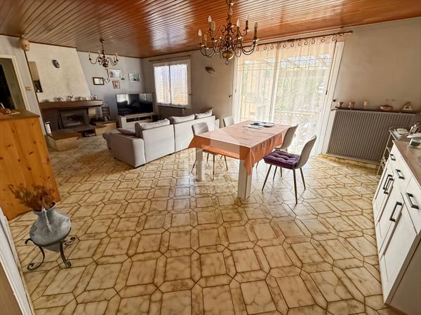 EXCLUSIVITÉ - LES PENNES-MIRABEAU VILLAGE - Maison T3 + Bureau + Garage sur une parcelle de 440 m2
