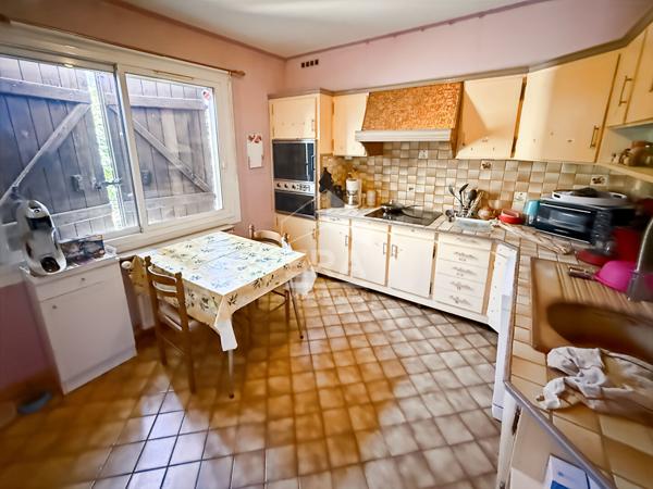 EXCLUSIVITÉ - LES PENNES-MIRABEAU VILLAGE - Maison T3 + Bureau + Garage sur une parcelle de 440 m2