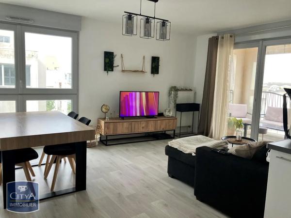 Appartement à louer 3 pièces 61.83m² Tours (37100)