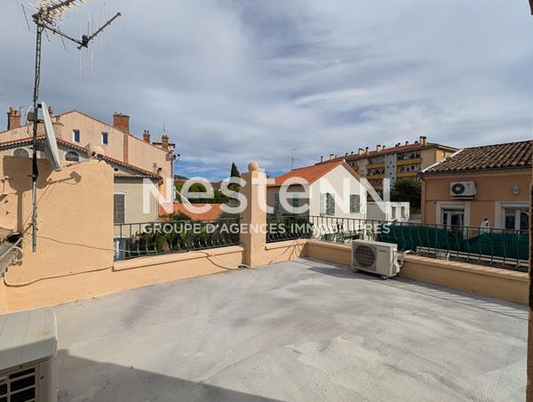 À VENDRE DRAGUIGNAN - Maison de ville avec terrasse sur les toits et double garage - Rare en centre-ville