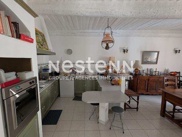 À VENDRE DRAGUIGNAN - Maison de ville avec terrasse sur les toits et double garage - Rare en centre-ville