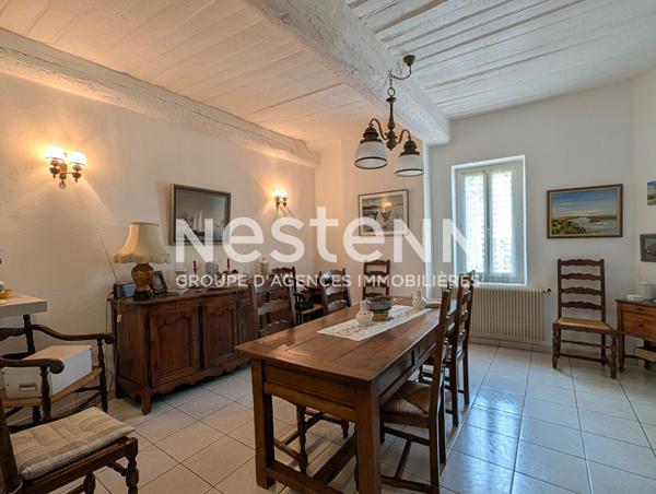 À VENDRE DRAGUIGNAN - Maison de ville avec terrasse sur les toits et double garage - Rare en centre-ville