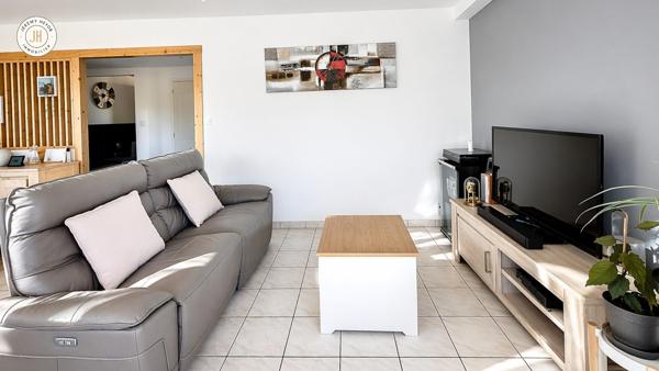 À vendre - T4, 4 pièces situé à Saint-Priest (69800)