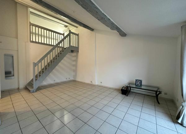 Appartement à louer    2 pièces • 40,70 m2 Trouillas