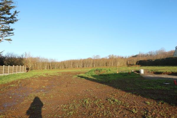 Terrain à Batir à vendre à Loperhet dans le Finistère (29470), ref : 1912