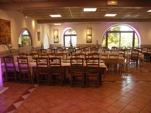 HOTEL RESTAURANT à VENDRE à MOUSTIERS SAINTE MARIE (04) HAUTE-PROVENCE - PARC DU VERDON