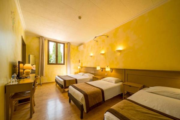 HOTEL RESTAURANT à VENDRE à MOUSTIERS SAINTE MARIE (04) HAUTE-PROVENCE - PARC DU VERDON