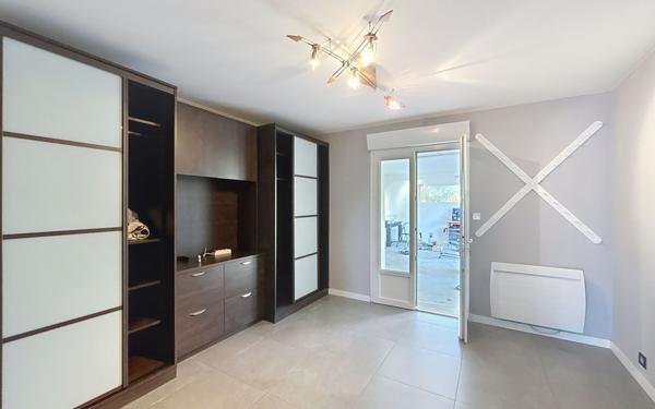 Maison à vendre    8 pièces •  Urcuit