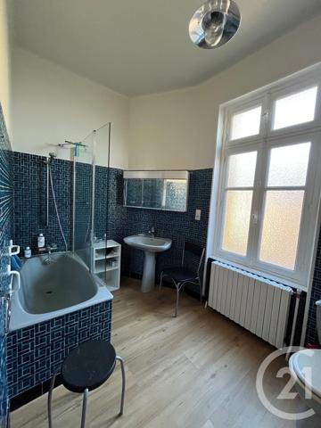 Maison à vendre  7 pièces - 188 m2 CHATEL GUYON - 63