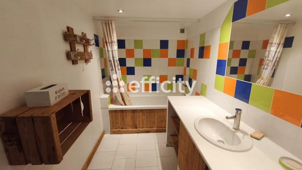 Maison
         7 pièces
        - 183 m² 315 000 € *